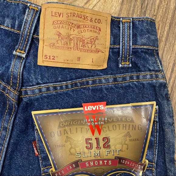 Vintage Levi’s 512 Red Tab high waisted denim shorts, original tags attached - Picture 7 of 15